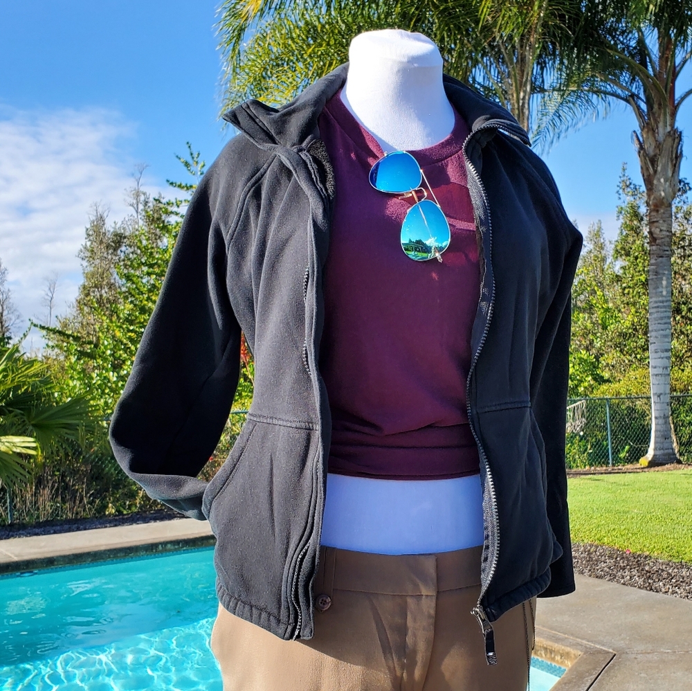 Skechers fur lined zip-up sweater sz M, blk